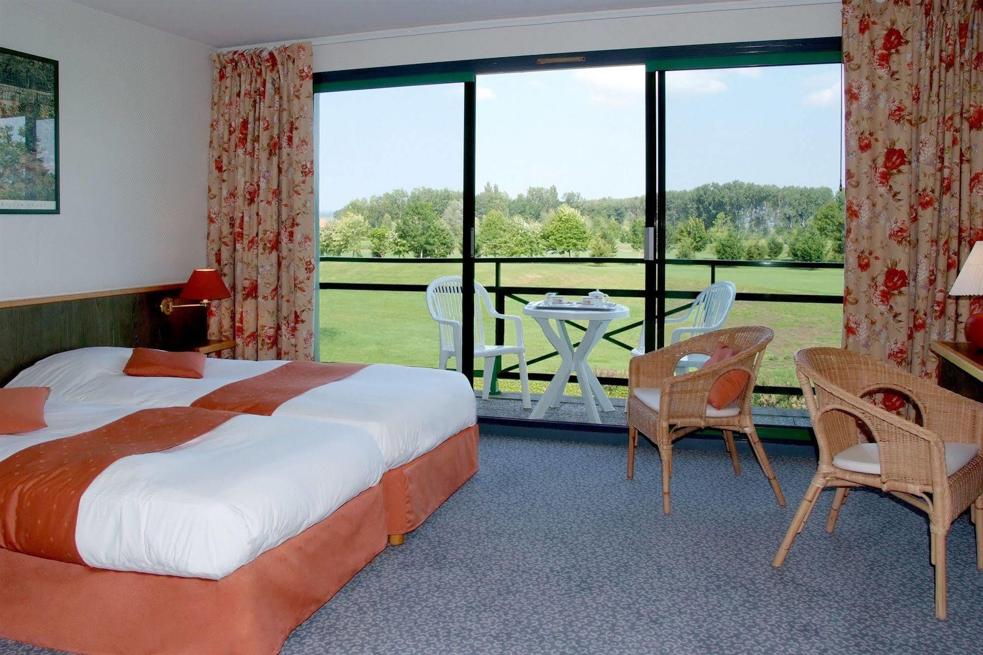 Golf Hotel Colvert - Room Service Disponible Левернуа Екстер'єр фото